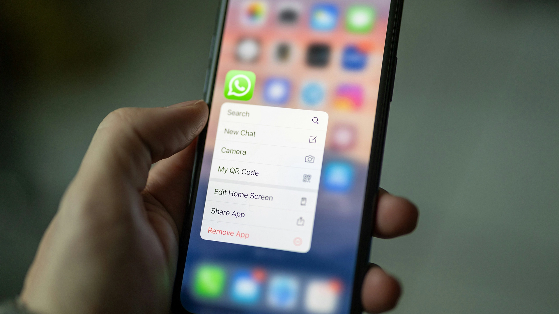 Meta’s chatbot delar privat telefonnummer av misstag