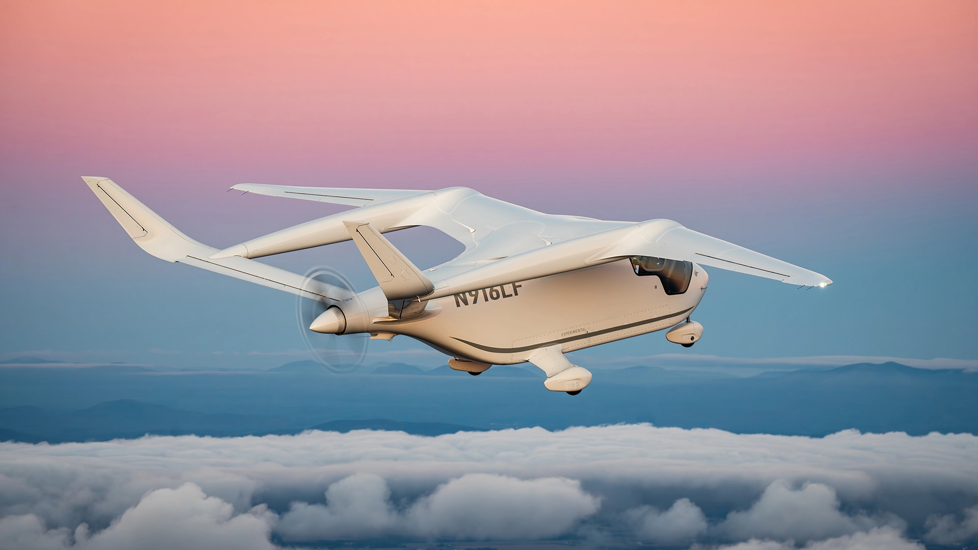 Beta Technologies landar första elektriska flygplanet med passagerare på New Yorks flygplats